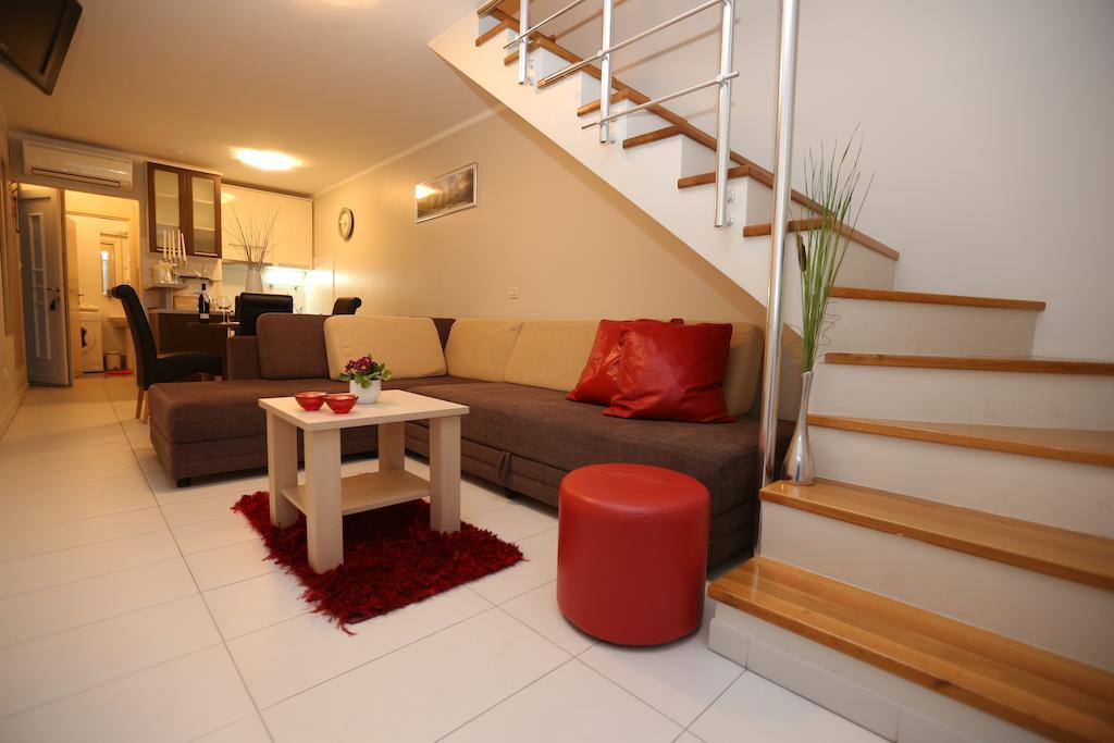 Apartments Lavica Beach Dumicic Podstrana Quarto foto